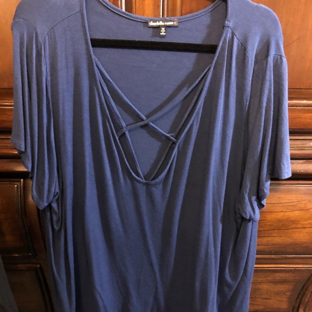 Blue crisscross short sleeve shirt